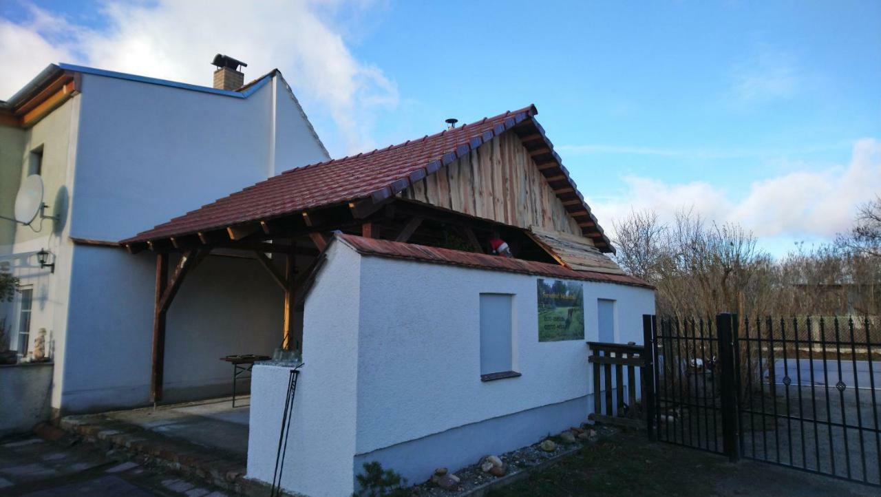 Ferienhof-Rietschen-Neuliebel Exterior photo